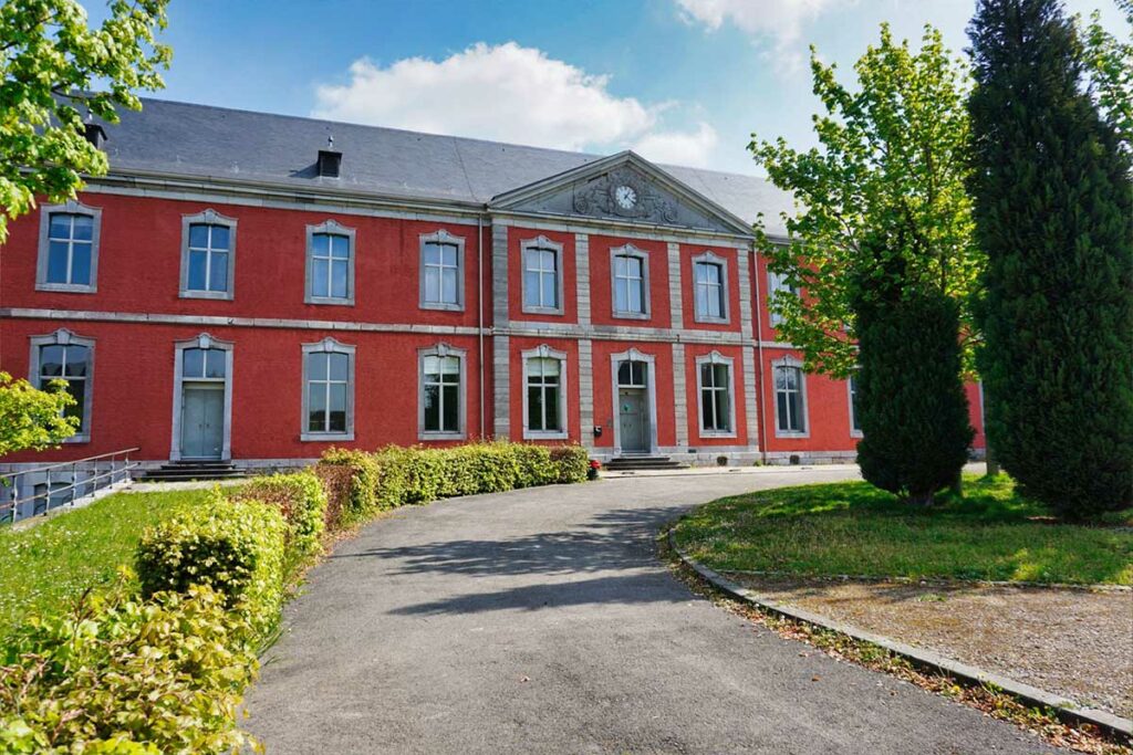 chateau val st lambert